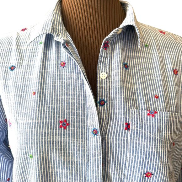 GAP Women's Blue Cotton Chambray Stripe Top Embroidery Long Sleeve Sz L - Picture 2 of 9